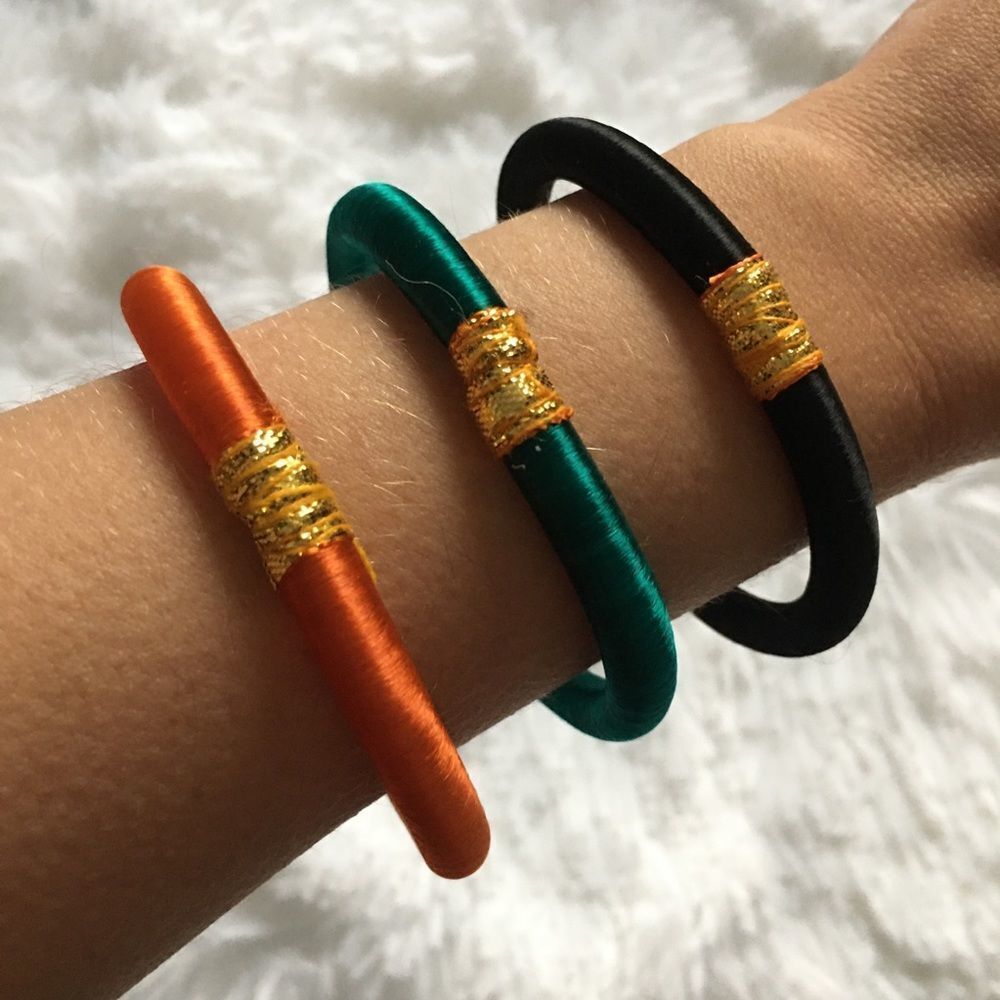 Set of 3 gorgeous‎ bracelets with pouch